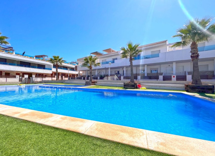 Herverkoop - Townhouse / Duplex / Corner - Torrevieia - Los Balcones