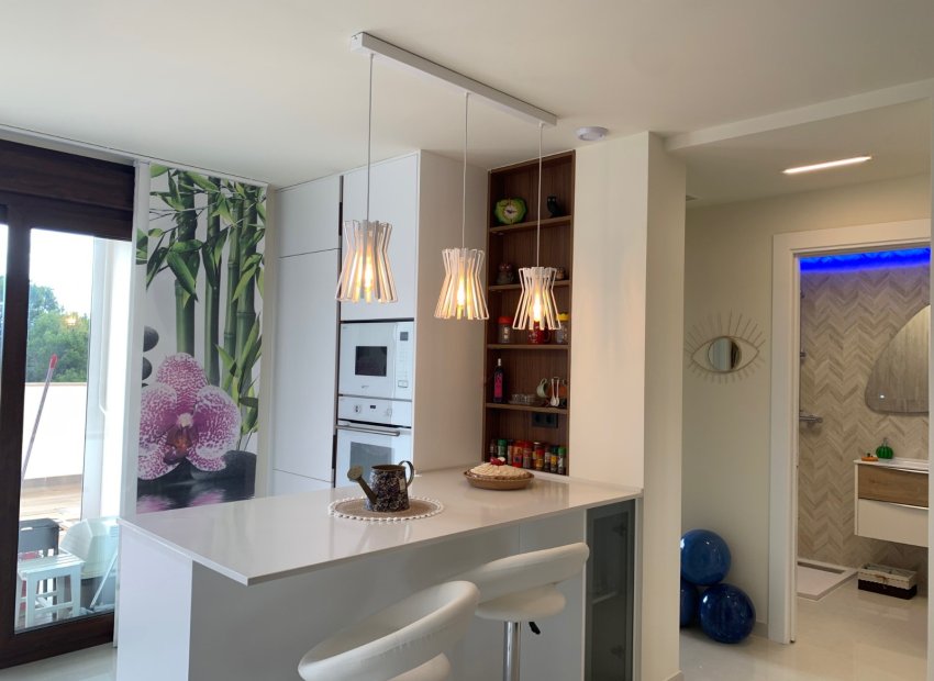 Herverkoop - Townhouse / Duplex / Corner - Torrevieia - Los Balcones