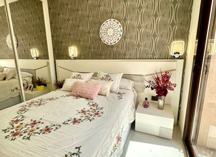 Herverkoop - Townhouse / Duplex / Corner - Torrevieia - Los Balcones