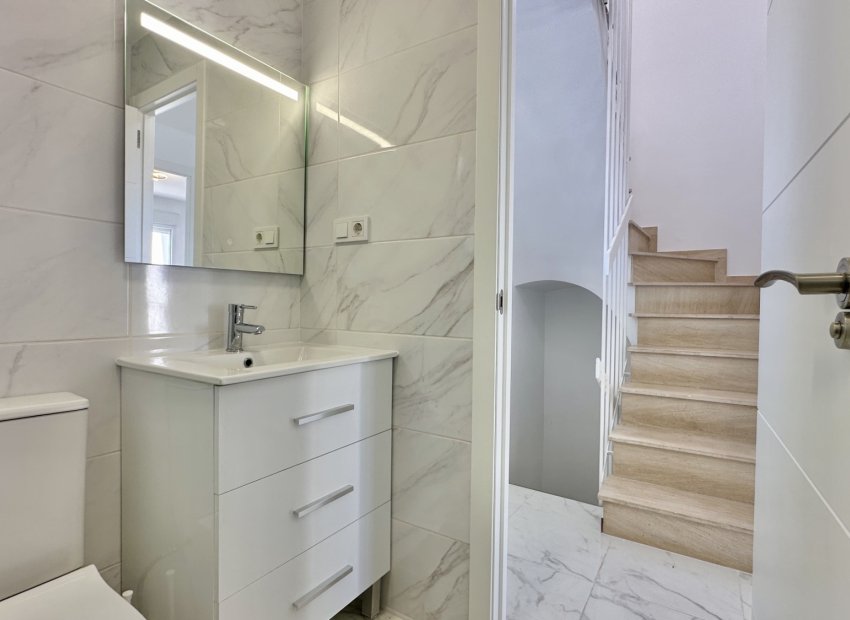 Herverkoop - Townhouse / Duplex / Corner - Torrevieia - Los Balcones