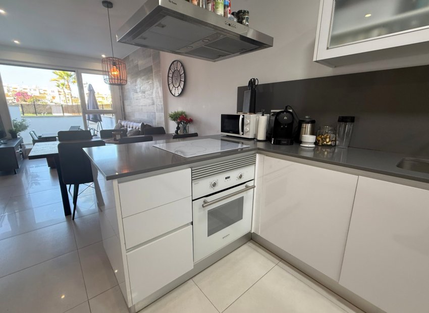 Herverkoop - Townhouse / Duplex / Corner - Torrevieia - Los Balcones