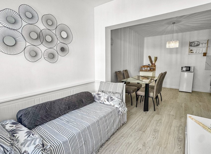 Herverkoop - Townhouse / Duplex / Corner - Torrevieia - Los Balcones