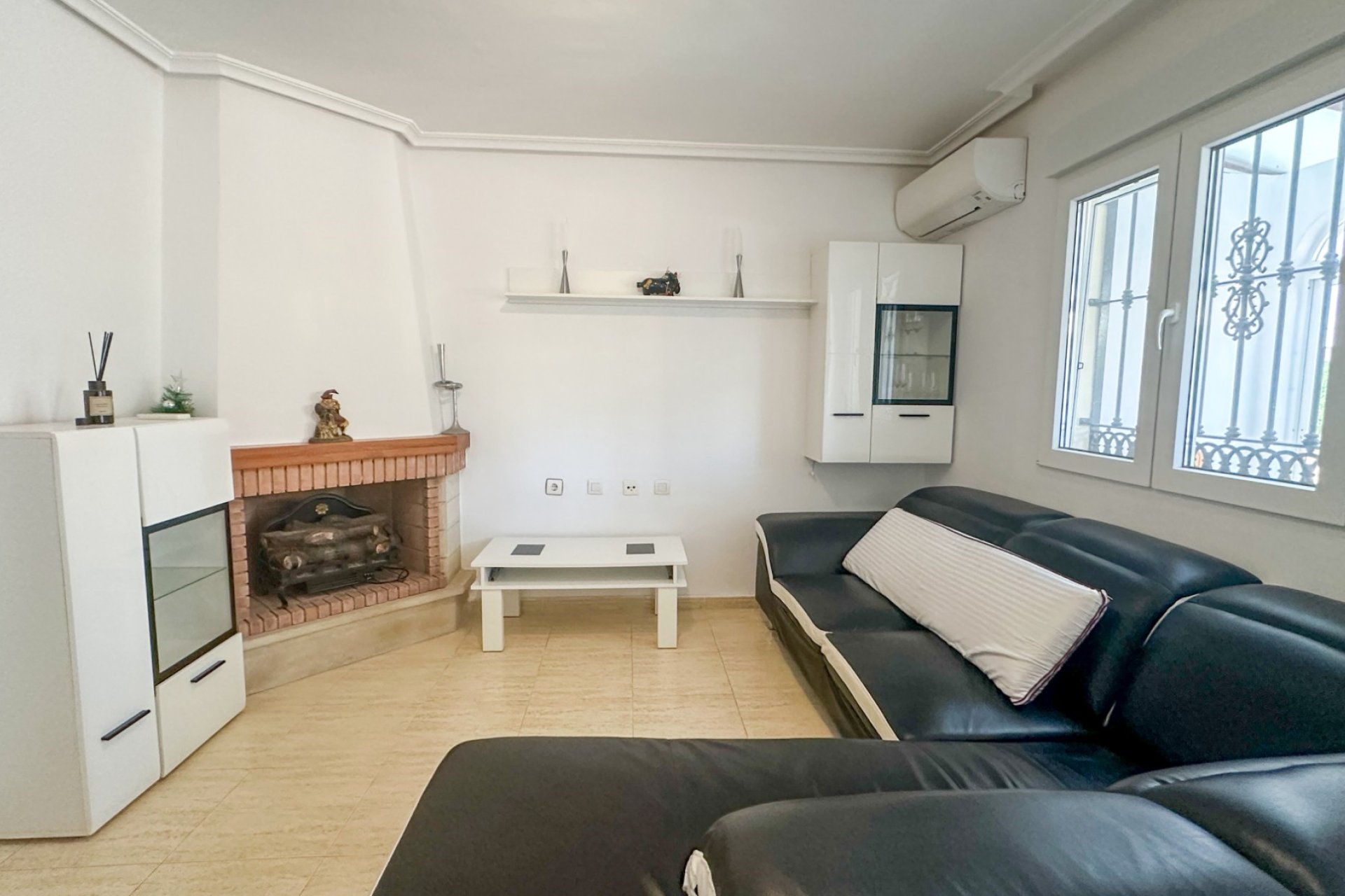 Herverkoop - Townhouse / Duplex / Corner - Torrevieia - Nueva Torrevieja