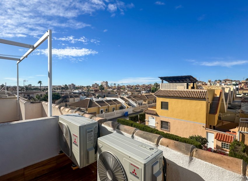 Herverkoop - Townhouse / Duplex / Corner - Torrevieia - Nueva Torrevieja