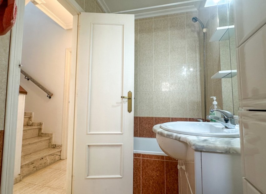 Herverkoop - Townhouse / Duplex / Corner - Torrevieia - Nueva Torrevieja