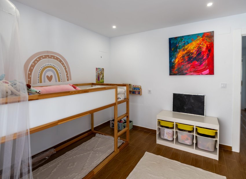 Herverkoop - Townhouse / Duplex / Corner - Torrevieia - Nueva Torrevieja