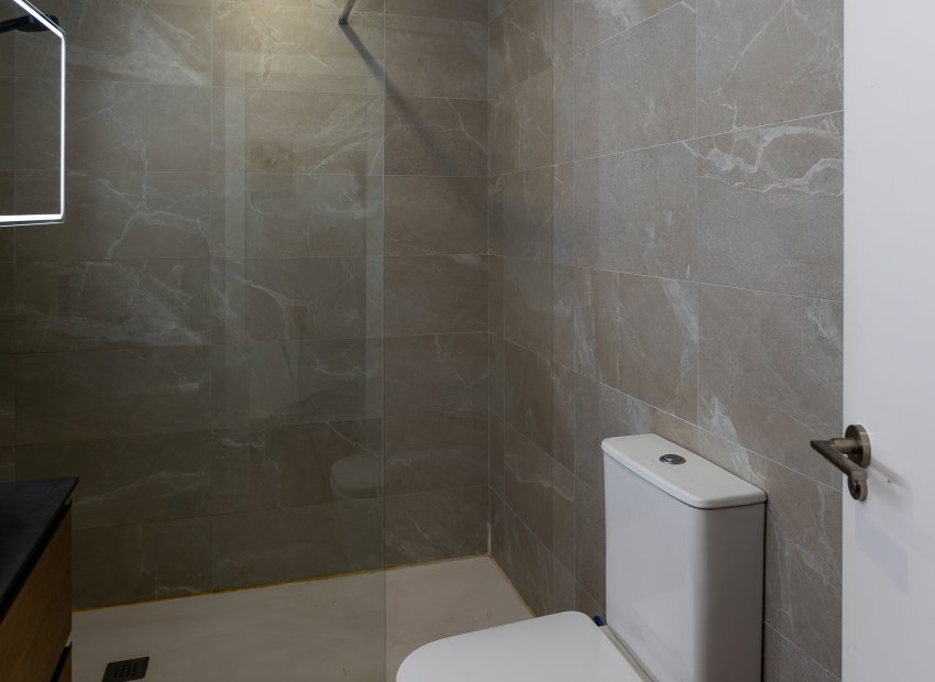 Herverkoop - Townhouse / Duplex / Corner - Torrevieia - Nueva Torrevieja