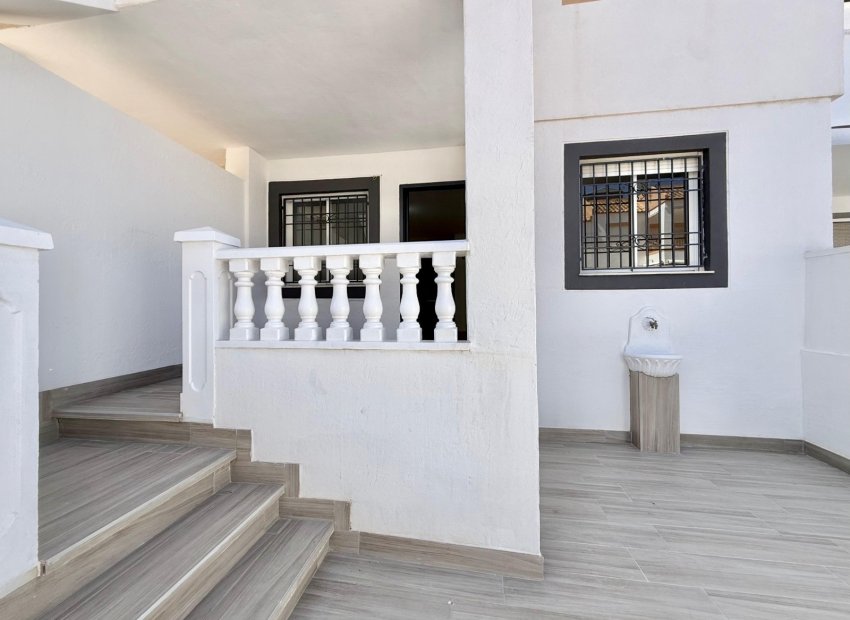 Herverkoop - Townhouse / Duplex / Corner - Torrevieia - Parque de las Naciones