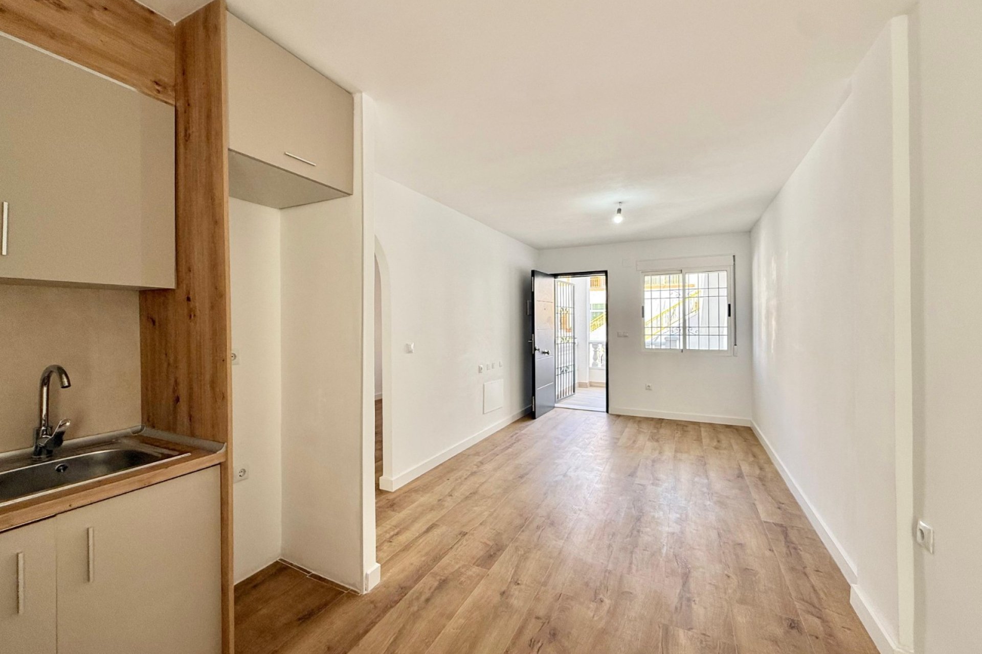 Herverkoop - Townhouse / Duplex / Corner - Torrevieia - Parque de las Naciones