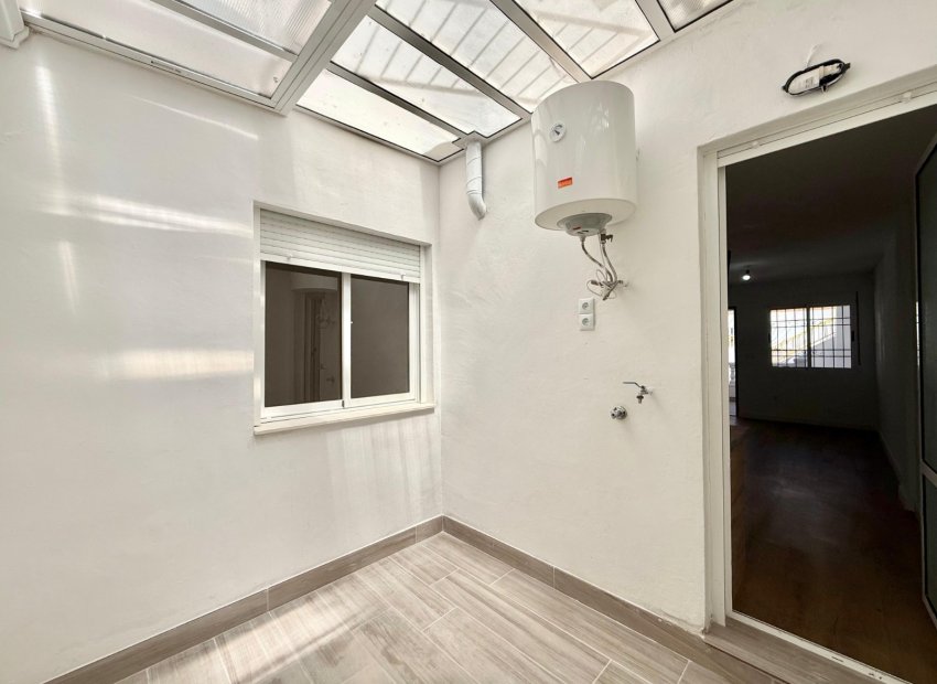 Herverkoop - Townhouse / Duplex / Corner - Torrevieia - Parque de las Naciones