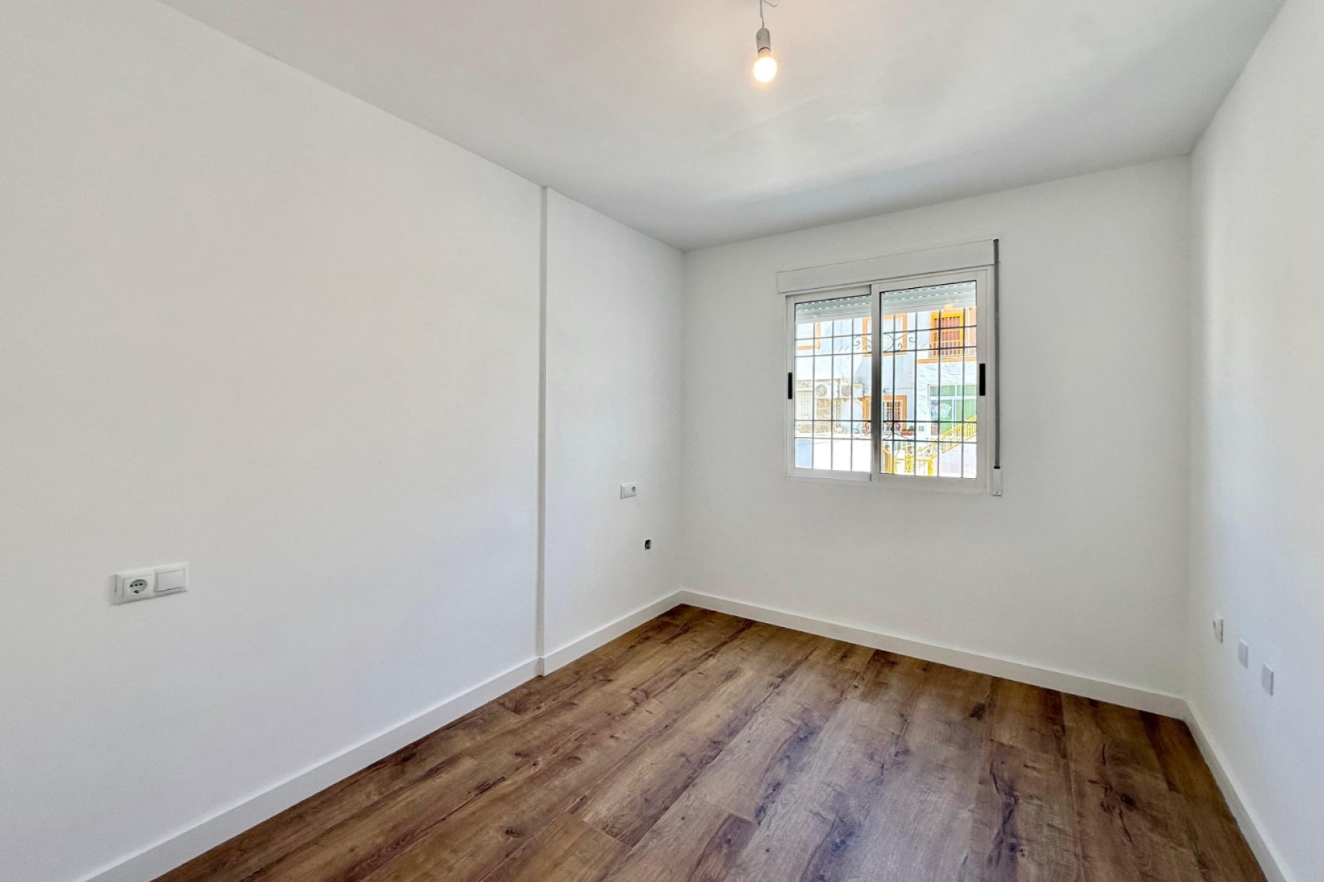 Herverkoop - Townhouse / Duplex / Corner - Torrevieia - Parque de las Naciones