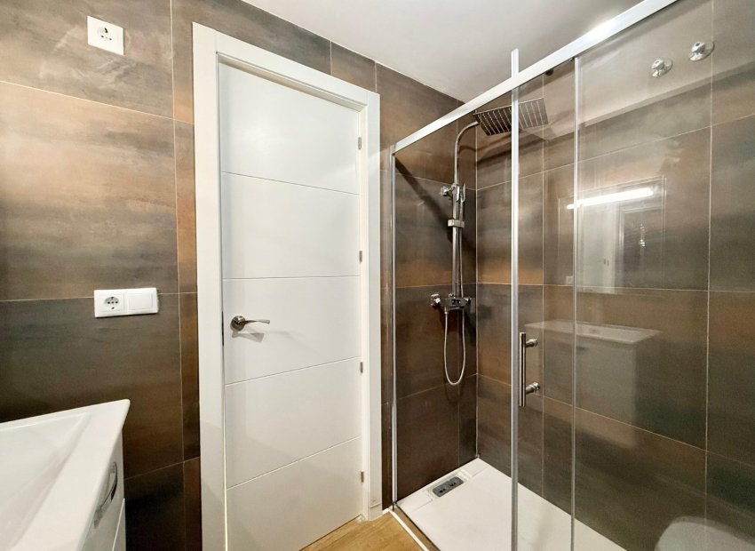 Herverkoop - Townhouse / Duplex / Corner - Torrevieia - Parque de las Naciones