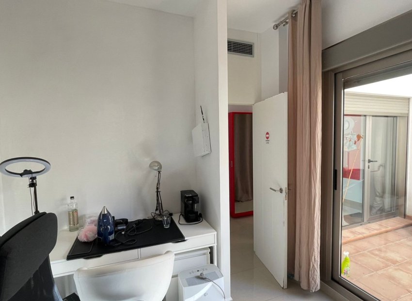 Herverkoop - Townhouse / Duplex / Corner - Torrevieia - Punta Prima