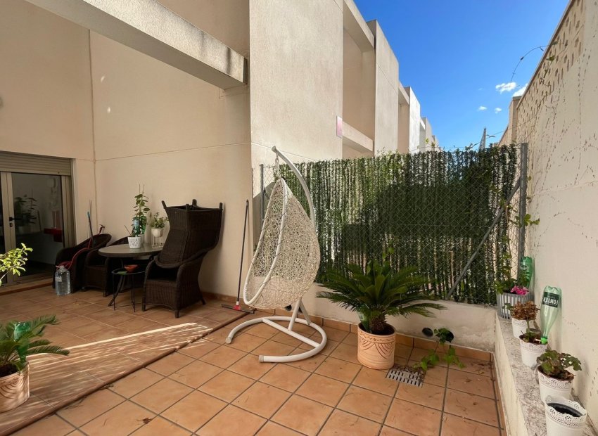 Herverkoop - Townhouse / Duplex / Corner - Torrevieia - Punta Prima