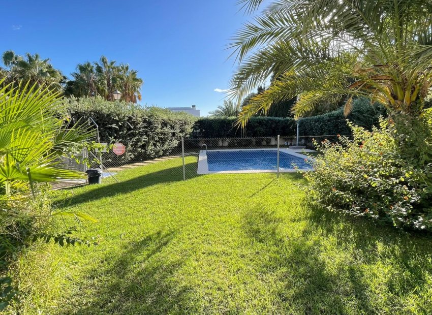 Herverkoop - Townhouse / Duplex / Corner - Torrevieia - Punta Prima