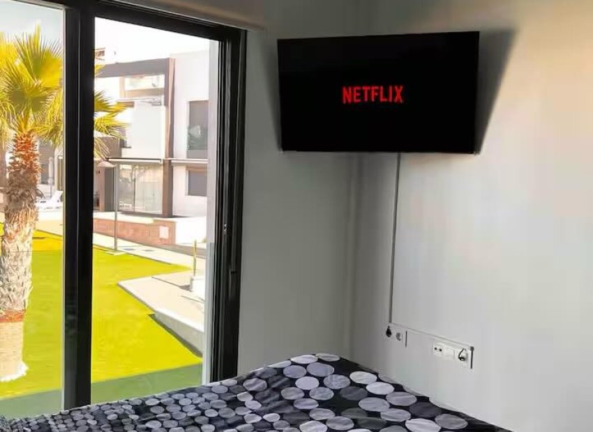 Herverkoop - Townhouse / Duplex / Corner - Torrevieia - Punta Prima