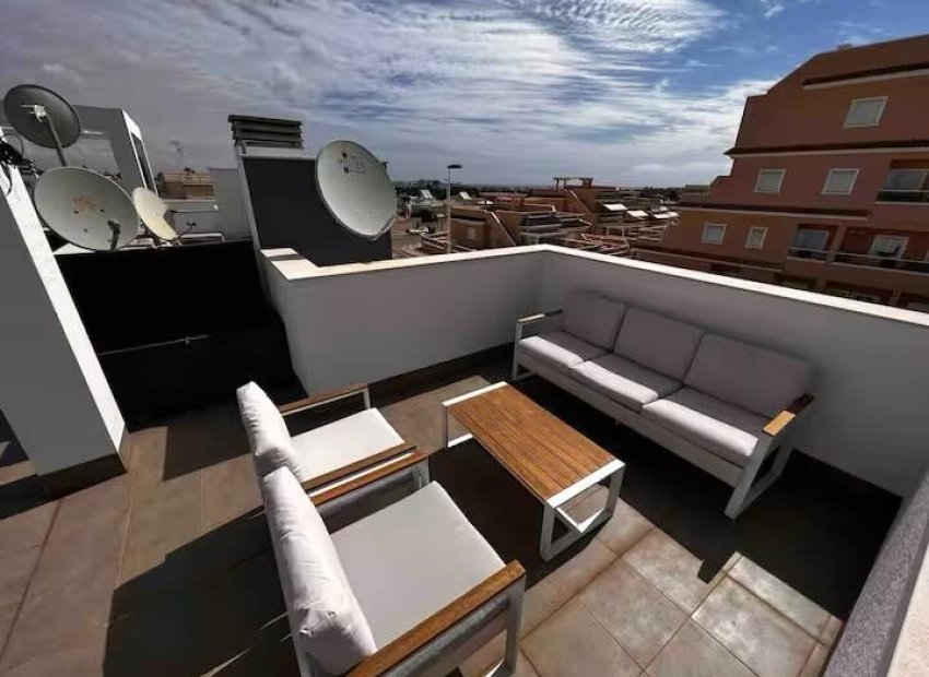 Herverkoop - Townhouse / Duplex / Corner - Torrevieia - Punta Prima