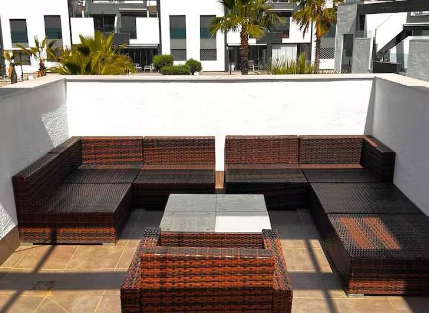 Herverkoop - Townhouse / Duplex / Corner - Torrevieia - Punta Prima