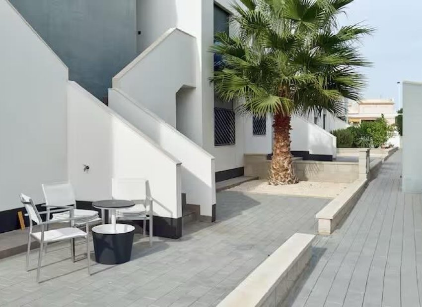 Herverkoop - Townhouse / Duplex / Corner - Torrevieia - Punta Prima