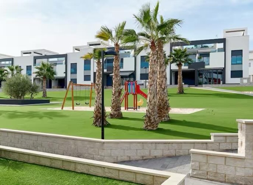 Herverkoop - Townhouse / Duplex / Corner - Torrevieia - Punta Prima