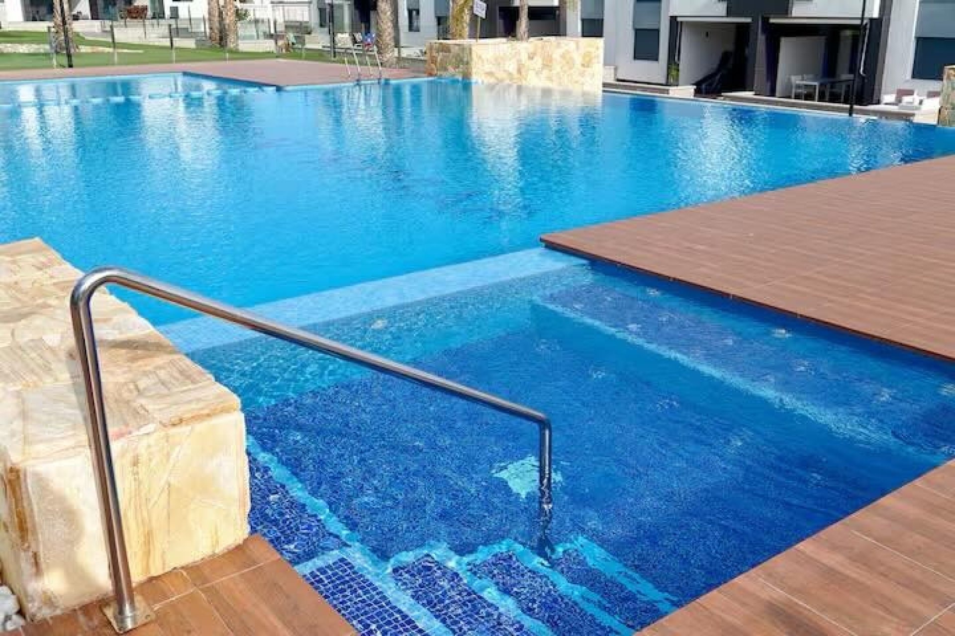 Herverkoop - Townhouse / Duplex / Corner - Torrevieia - Punta Prima