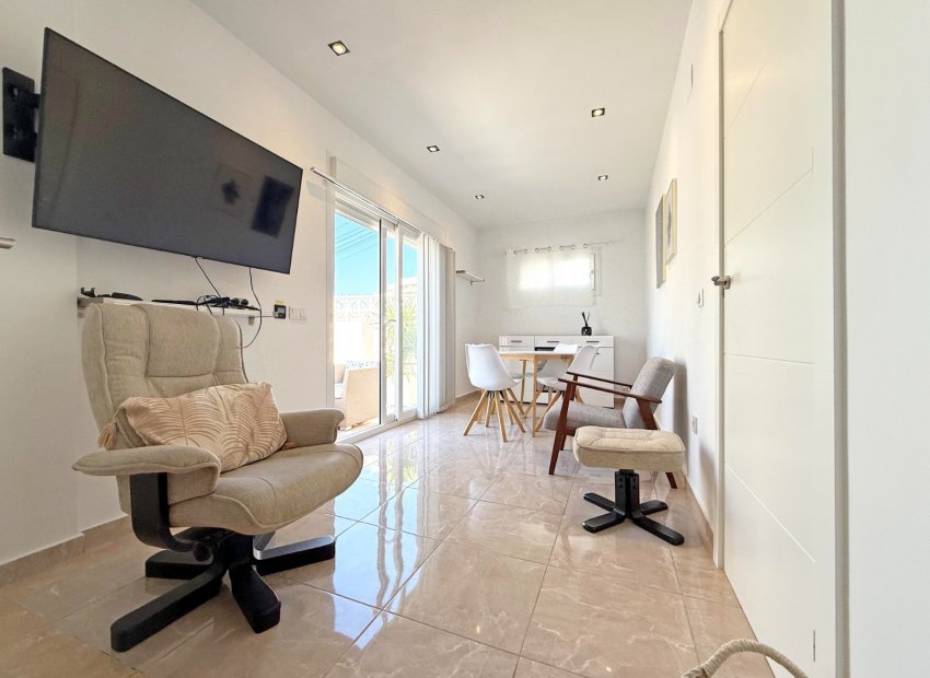 Herverkoop - Townhouse / Duplex / Corner - Torrevieia - Torrelamata - La Mata