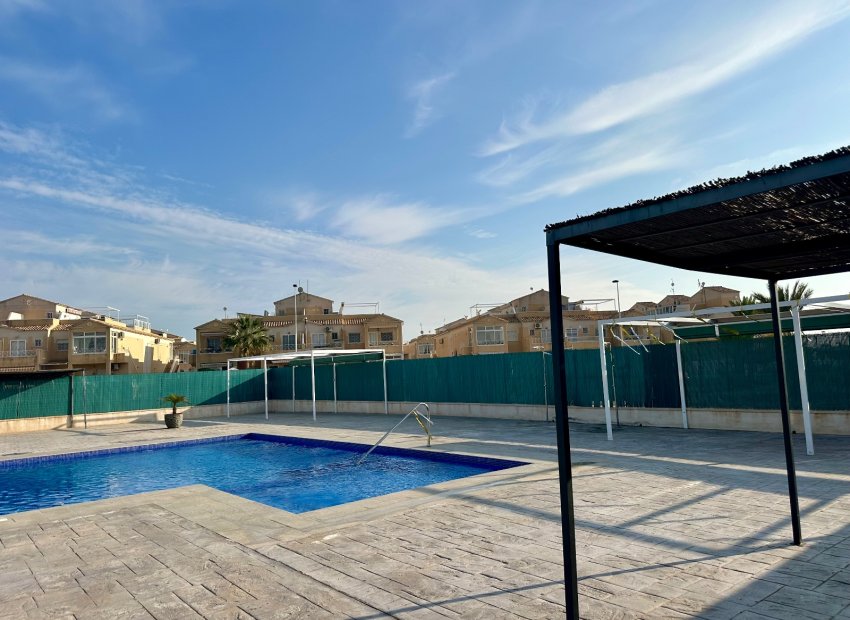 Herverkoop - Townhouse / Duplex / Corner - Torrevieia - Torreta