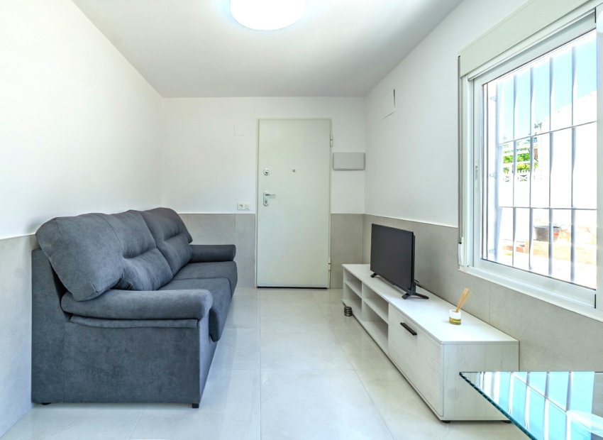 Herverkoop - Townhouse / Duplex / Corner - Torrevieia - Torrevieja