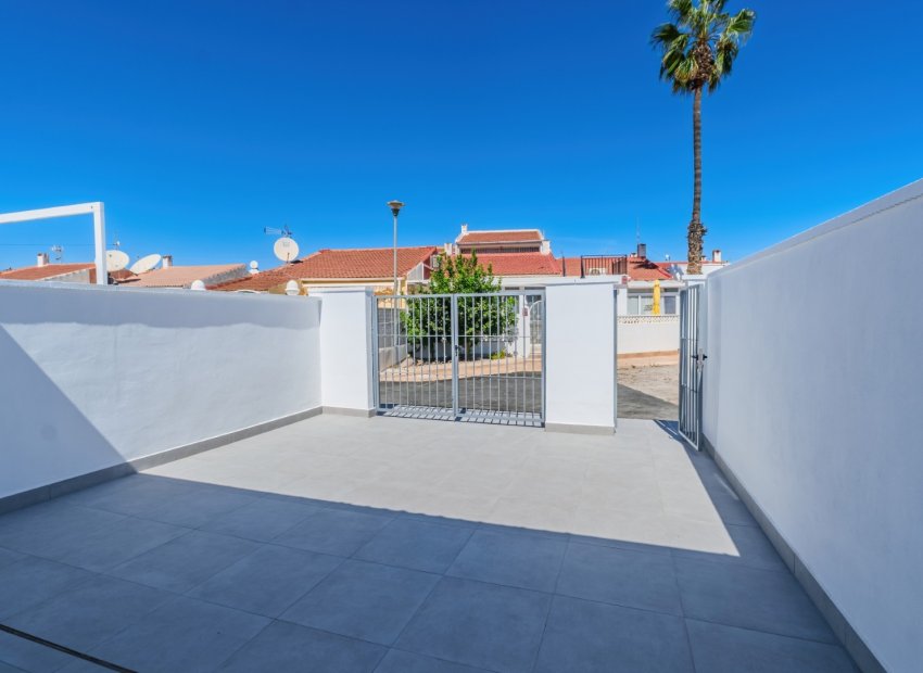 Herverkoop - Townhouse / Duplex / Corner - Torrevieia - Torrevieja