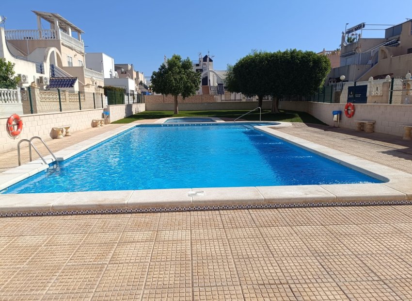 Herverkoop - Townhouse / Duplex / Corner - Torrevieia - Torrevieja