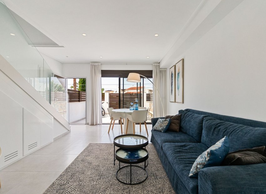 Herverkoop - Townhouse / Duplex / Corner - Torrevieia - Torrevieja