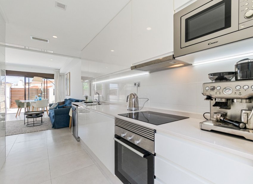 Herverkoop - Townhouse / Duplex / Corner - Torrevieia - Torrevieja