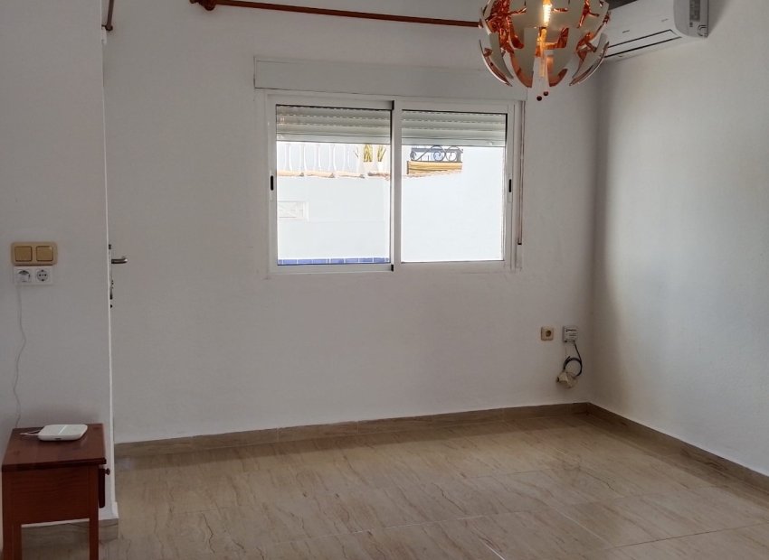 Herverkoop - Townhouse / Duplex / Corner - Torrevieia - Torrevieja