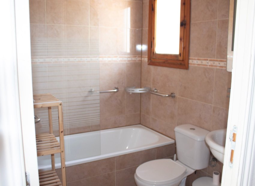 Herverkoop - Townhouse / Duplex / Corner - Torrevieia - Torrevieja