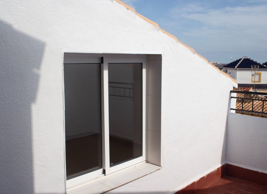 Herverkoop - Townhouse / Duplex / Corner - Torrevieia - Torrevieja