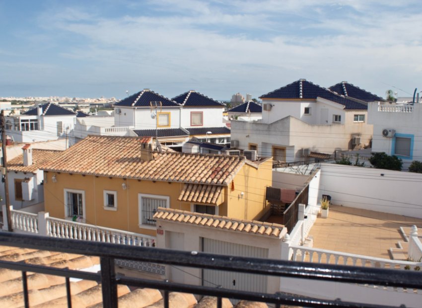 Herverkoop - Townhouse / Duplex / Corner - Torrevieia - Torrevieja