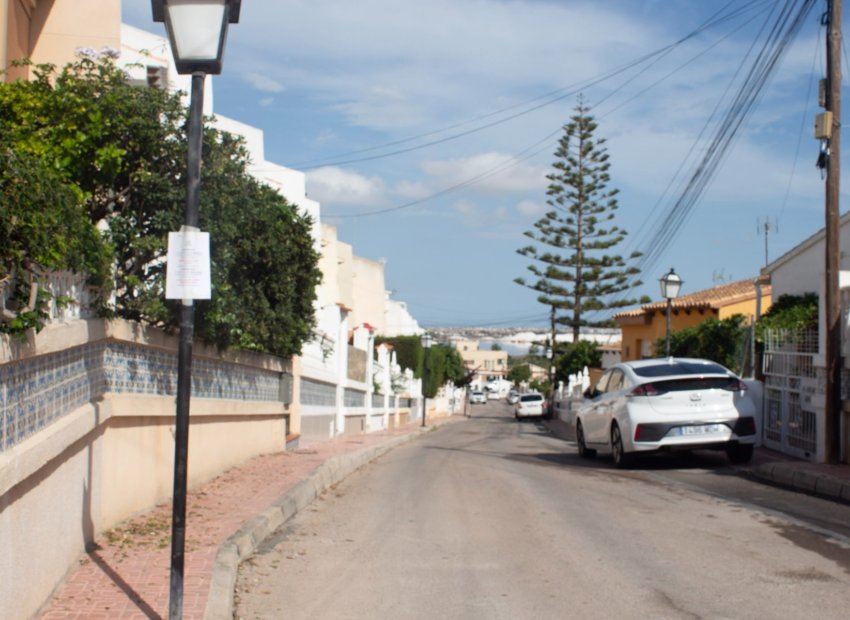 Herverkoop - Townhouse / Duplex / Corner - Torrevieia - Torrevieja