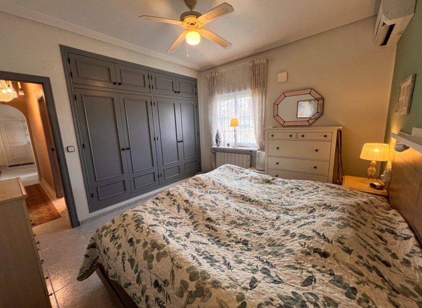 Herverkoop - Townhouse / Duplex / Corner - Torrevieia - Torrevieja