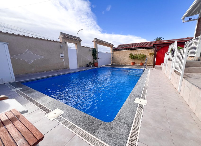 Herverkoop - Townhouse / Duplex / Corner - Torrevieia - Torrevieja