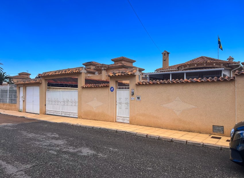 Herverkoop - Townhouse / Duplex / Corner - Torrevieia - Torrevieja