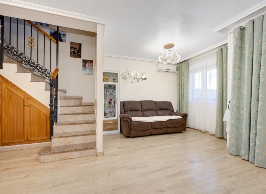 Herverkoop - Townhouse / Duplex / Corner - Torrevieia - Torrevieja