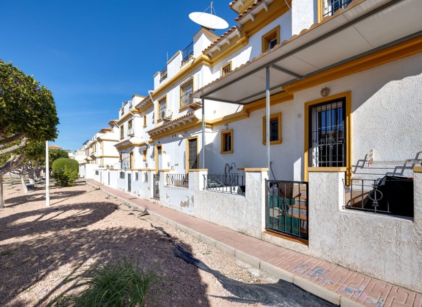 Herverkoop - Townhouse / Duplex / Corner - Torrevieia - Torrevieja