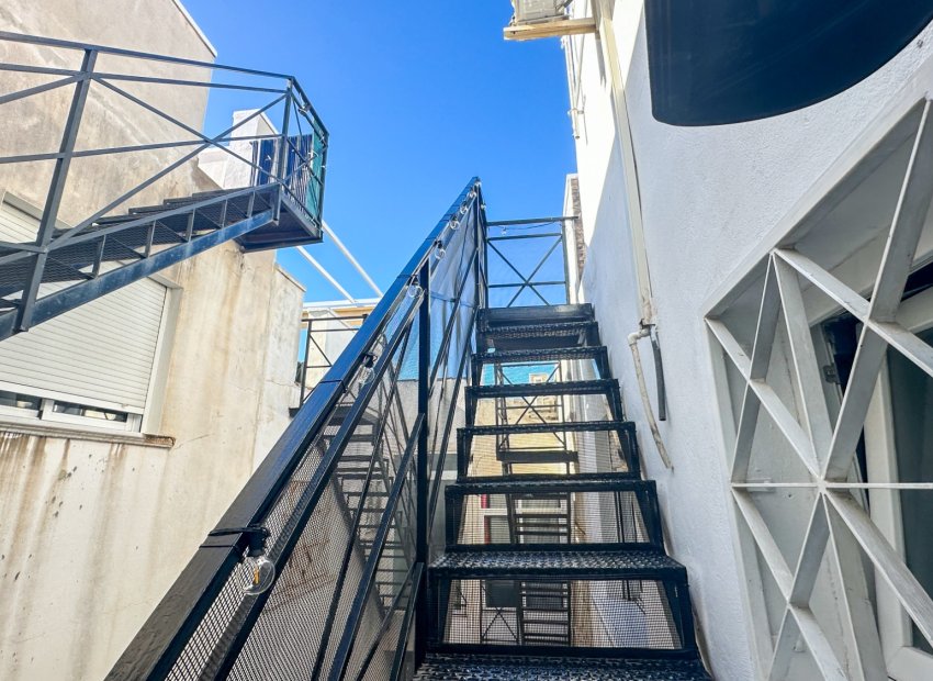 Herverkoop - Townhouse / Duplex / Corner - Torrevieia - Torrevieja