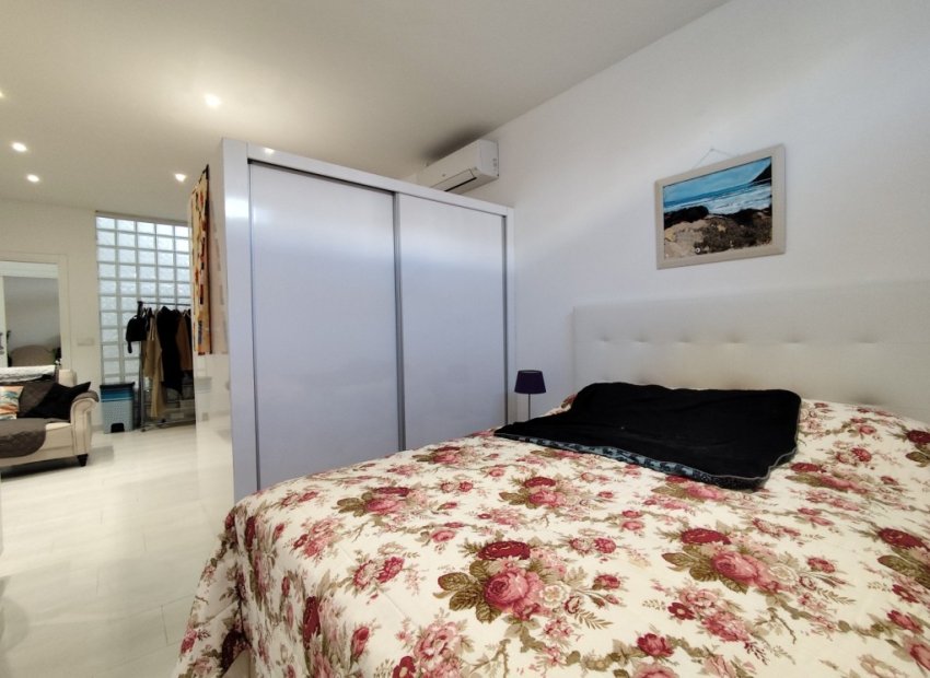 Herverkoop - Townhouse / Duplex / Corner - Torrevieia - Torrevieja