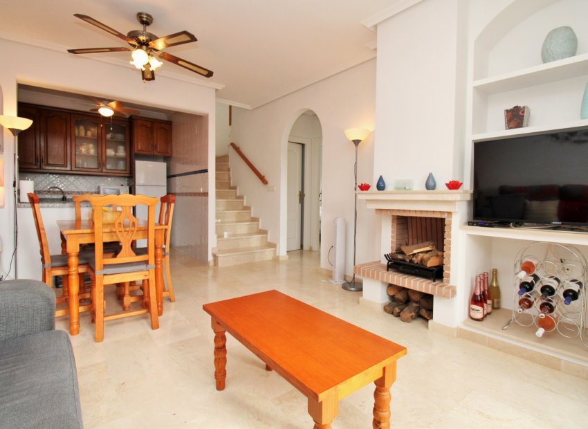 Herverkoop - Townhouse / Duplex / Corner - Villamartín - PAU 8