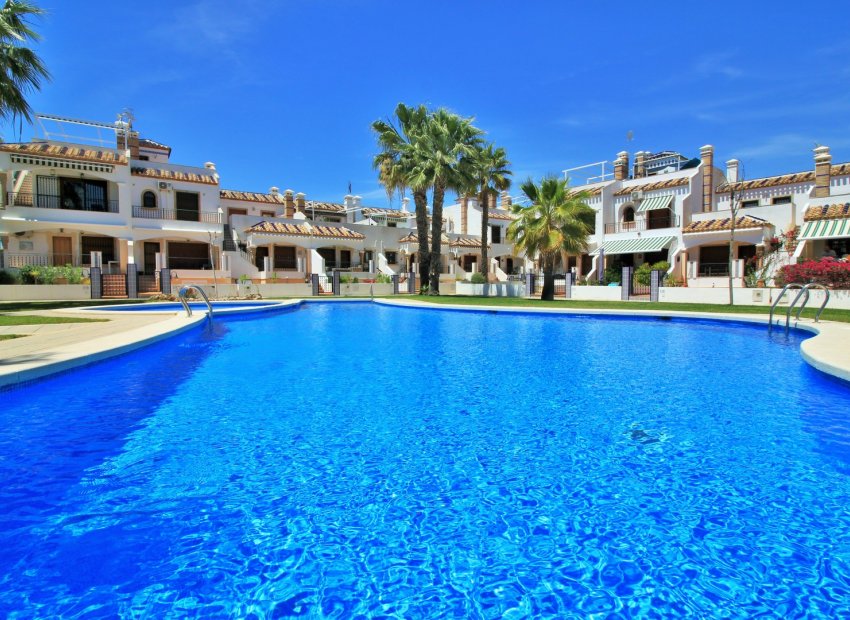 Herverkoop - Townhouse / Duplex / Corner - Villamartín - PAU 8