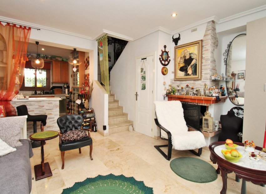 Herverkoop - Townhouse / Duplex / Corner - Villamartín - PAU 8