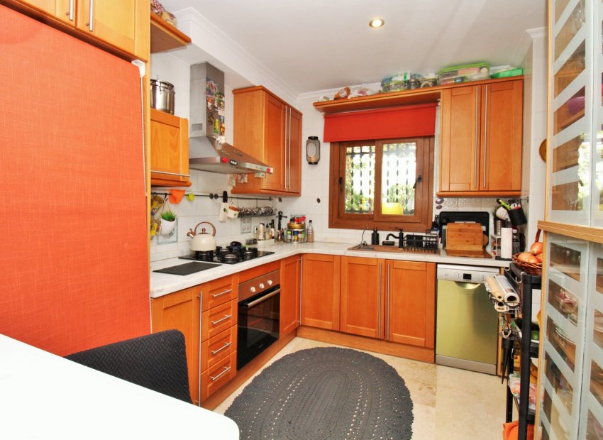 Herverkoop - Townhouse / Duplex / Corner - Villamartín - PAU 8