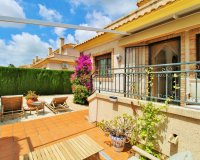 Herverkoop - Townhouse / Duplex / Corner - Villamartín - PAU 8