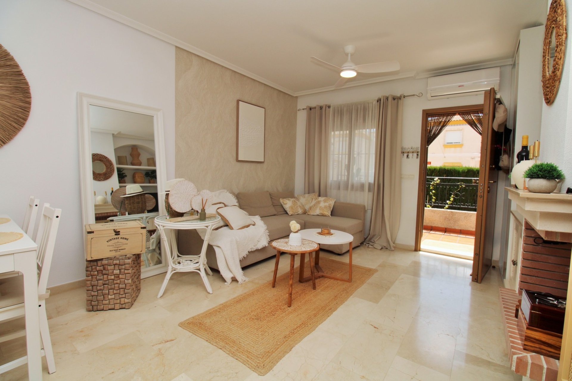 Herverkoop - Townhouse / Duplex / Corner - Villamartín - PAU 8